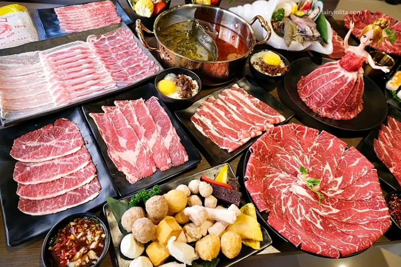 新開幕！「超狂和牛吃到飽」超過百種食材讓你隨便挑，還有15種飲料無限喝到爽！