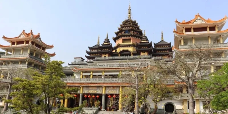 [台南遊記]清明連假去哪?大家來偽出國吧XD台南楠西萬佛寺/鐘乳石洞穴/台版吳哥窟/斑駁的廢墟古城/小普陀山禪修公園/金龍船觀世音菩薩