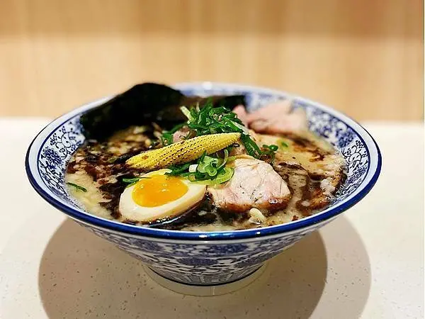 ||吃。台北|| 炊煙拉麵 用心的拉麵精神和炸雞好好吃