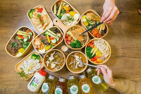 桃園八德美食-日輕好食，低脂低卡還能保持美味的健康料理！可內用可外帶還可以買真空料理包回家自己做好吃又健康的餐點呢！