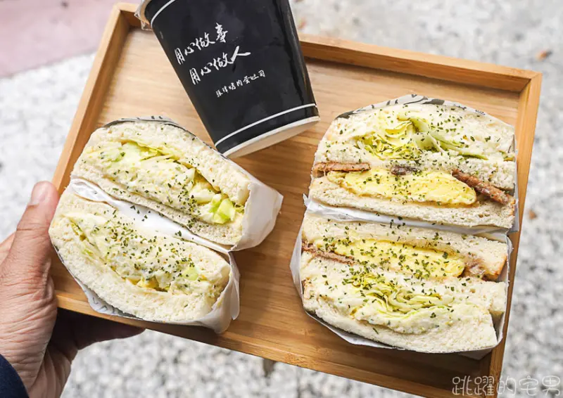 [花蓮早餐]Google評論1300多還有4.8顆星 張瑋烤肉蛋吐司 不烤的柔軟吐司加碳烤燒肉 你吃過嗎