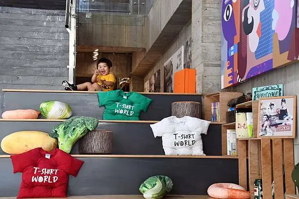 最貼近你我身體的觀光工廠【T恤手造館】除了有有趣、互動性極佳的導覽，更有多種創意手作課程※高雄新興親子景點※高雄旅遊推薦