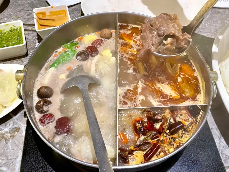 【台北】2021-林口區- 22:02 火鍋。樂活