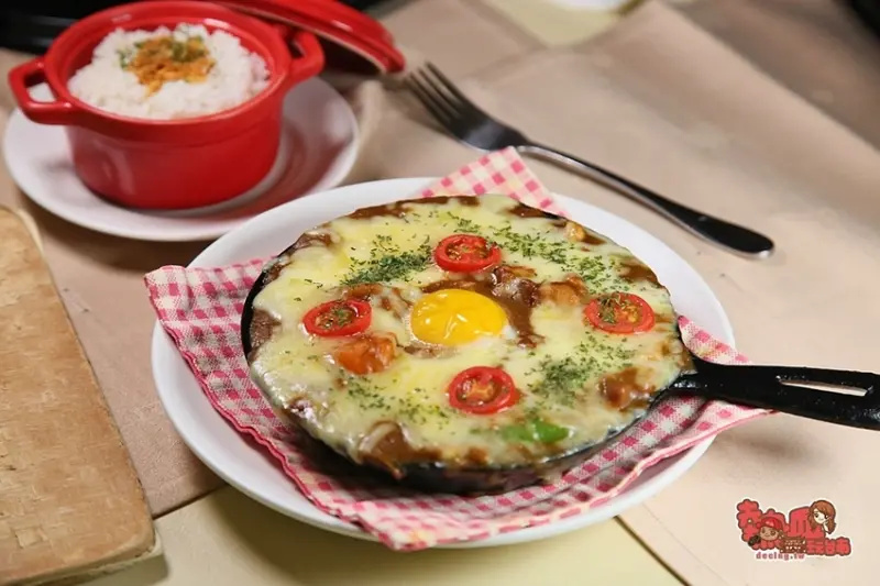 【台南美食】神秘感十足小店，專注日式咖哩的老行家：洋蔥咖哩工房 - 熱血玩台南。跳躍新世界