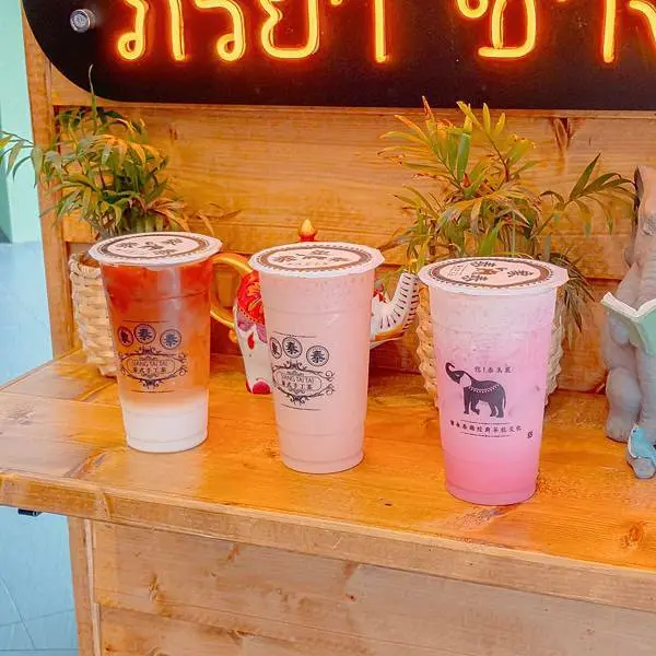 喝膩台灣的手搖飲？來杯道地的泰式風味，特色經典飲品 | 【台北 萬華區】象泰泰手工泰式奶茶店