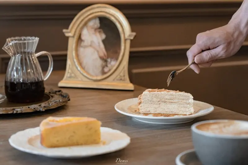 歐式古典風格咖啡館，放下疲憊好好放鬆-咖啡這件事Coffee&Things