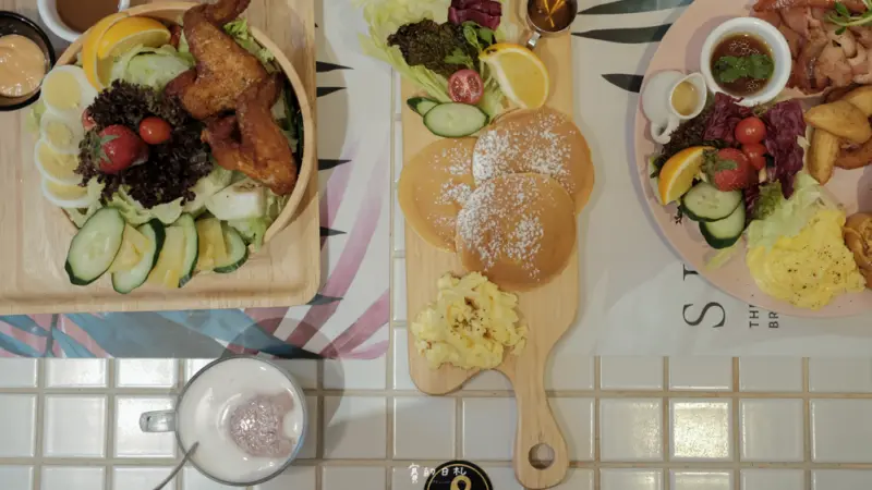 日常日嚐｜台中西屯早午餐｜逃離市區的塵囂，CP值超高的早午餐推薦｜巧克力熊熊牛奶冰磚