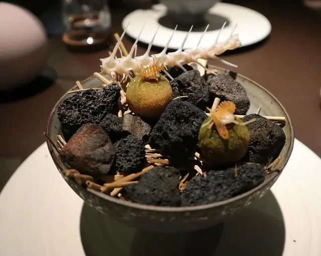 【捷運忠孝復興站】MU:Taipei－第一間雞尾酒佐餐，擺盤精緻浮誇的台法Fine Dining