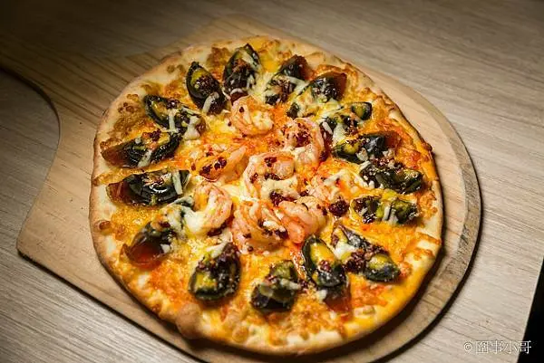 桃園內壢美食-來我家吃披薩，各式創意的美味窯烤披薩火熱出爐囉～（體驗）