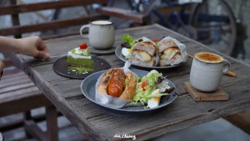 食いしん坊 Kuishinbou/貪吃鬼|南區下午茶好選擇，老宅懷舊布置拍照好去處。