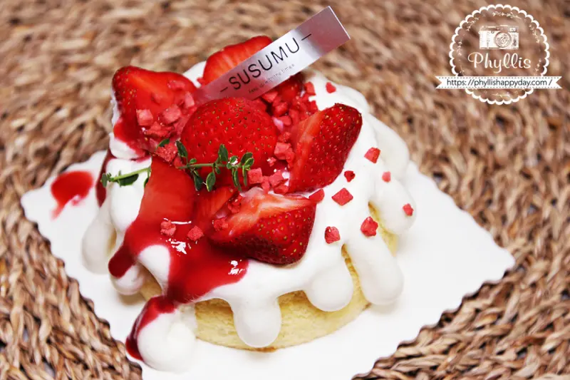 『SUSUMU 蛋糕甜點咖啡廳』 4″草莓香草卡士達戚風｜草莓季限定｜龍潭生日蛋糕推薦｜龍潭甜點美食唯一推薦！