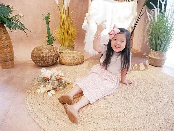 高雄「花花世界鍋物」網美火鍋、新鮮海鮮及豐盛肉品，大滿足～～