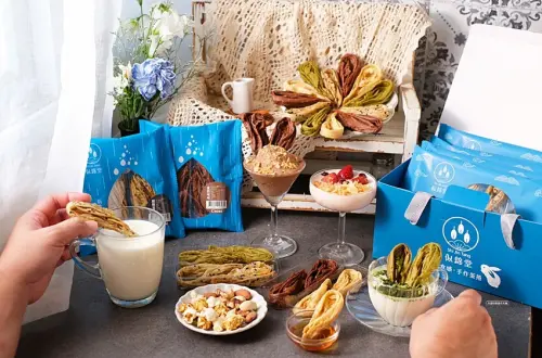 台中人氣手作蛋捲再推新包裝！8種口味鹹甜葷素任你挑，最新神級吃法完全曝光！！