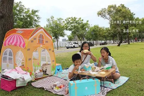 【母親節/野餐】慶祝母親節不用去餐廳人擠人，今年母親節來點不一樣的！在微風輕拂的春天，帶上❮法雅-趣野餐旅行組❯優雅出門，和媽媽來個春日野餐約會吧！