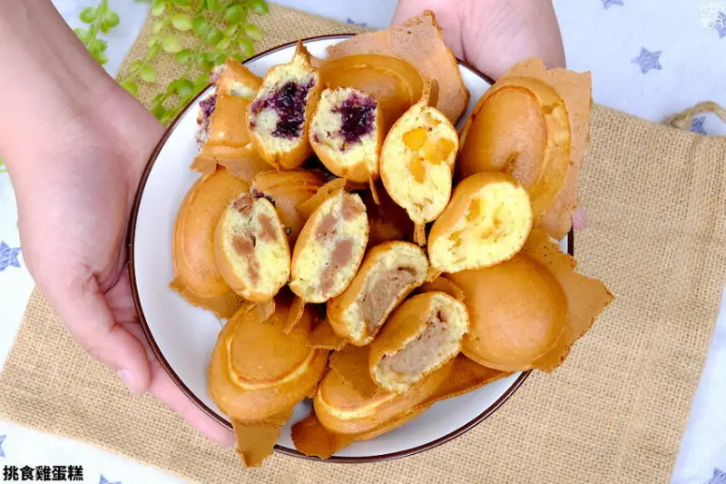 巨型雞蛋糕在這邊！挑食雞蛋糕蓬鬆軟綿有蜂蜜香，還有少見的提拉米蘇、藍莓乳酪口味！