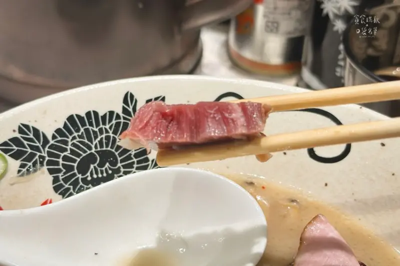 台北中山｜冠軍三連霸的人氣排隊拉麵！多元食材搭配推出各式限定