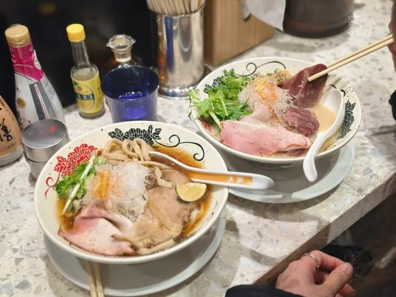 台北中山｜冠軍三連霸的人氣排隊拉麵！多元食材搭配推出各式限定