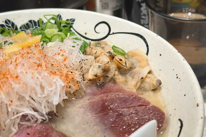 台北中山｜冠軍三連霸的人氣排隊拉麵！多元食材搭配推出各式限定