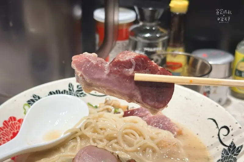 台北中山｜冠軍三連霸的人氣排隊拉麵！多元食材搭配推出各式限定