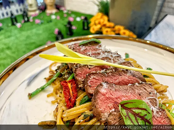 【台中餐酒館】Rainbow Bistro。台中最新打卡餐廳，精緻現點現做餐點搭配獨特風味調酒，來個微醺之夜！Rainbow Bistro菜單