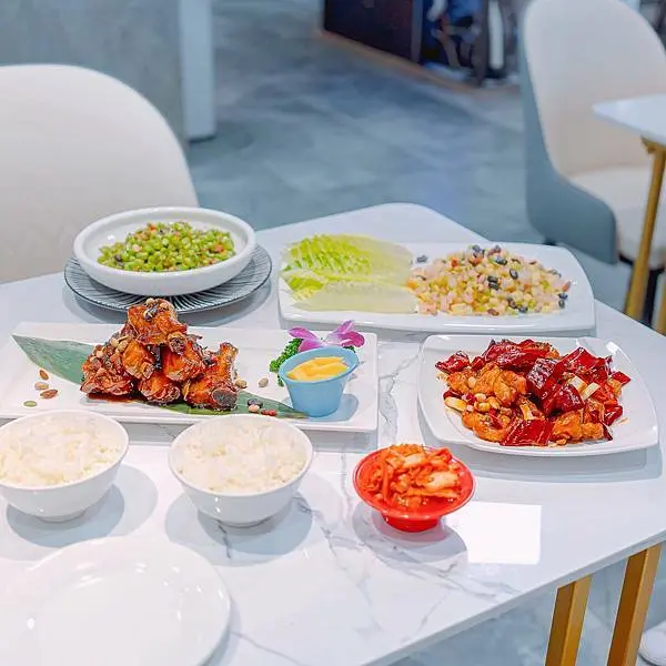 典雅的創意台菜餐廳，超特殊咖啡豬排必嚐 | 【台北 中山區】阿滿厝台式創意料理