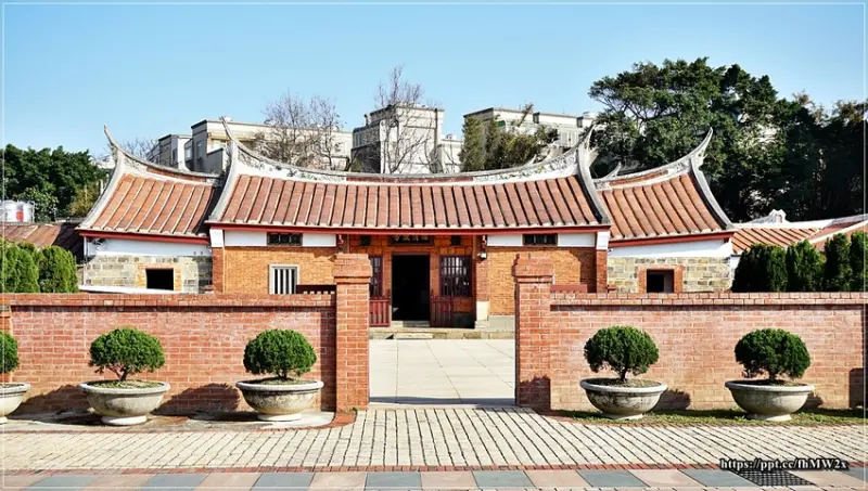 【桃園景點】范姜古厝／新屋景點～國家三級古蹟，客家樸實特色的五座老屋，格局皆為三合院，外圍有磚牆圍繞