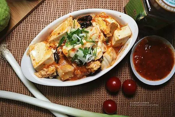 [開箱-全素義大利醬]食譜(2)。有了台塑好醬料，料理零失誤！[素義大利醬燒豆腐]