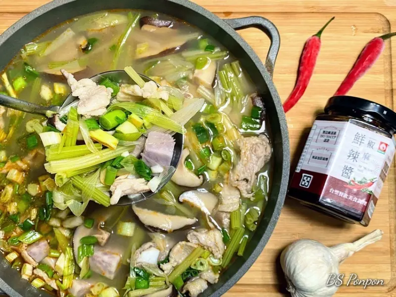 台塑-椒麻鮮辣醬，看我大胖師上菜之麻辣三重奏之 1   ✖  椒麻鮮辣芋頭湯