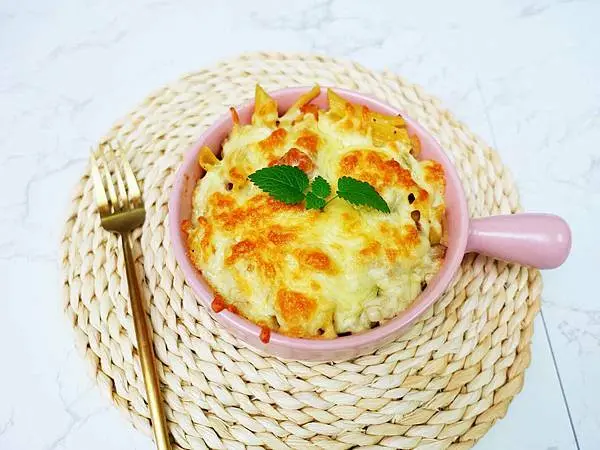 露營食譜Part 2-[超級焗烤義大利麵]。台塑餐飲義大利醬好滋味! 小孩最愛的義大利麵。