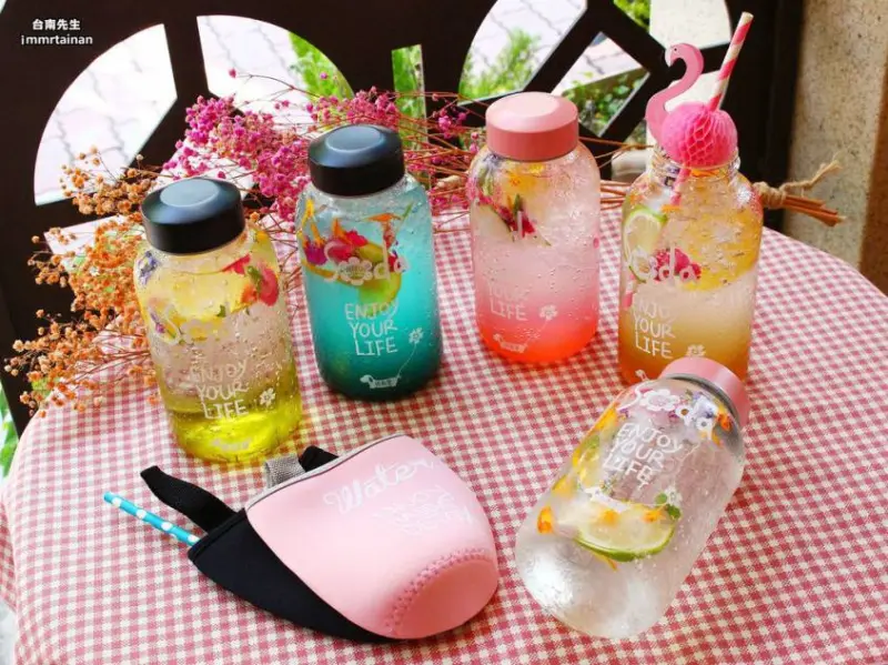 台南花氣泡飲／現點現做每日限量供應／傳承50多年日式奶酪／低卡低熱量美味零負擔／台南市政府認證十大伴手禮傳統美食－「韓金婆婆日式手工豆腐酪」