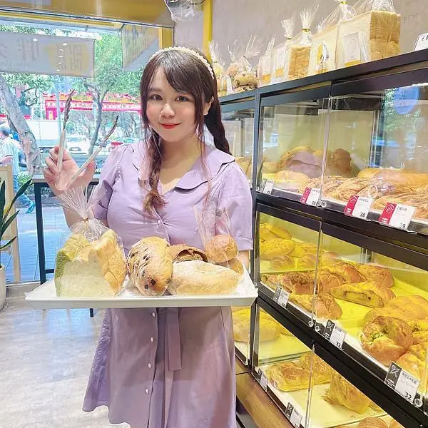 【台北麵包店】胖桑烘焙坊～大安平價麵包店推薦～輕食三明治、早餐、下午茶、蛋糕～外送服務、還有烘焙DIY的課程～捷運科技大樓站美食
