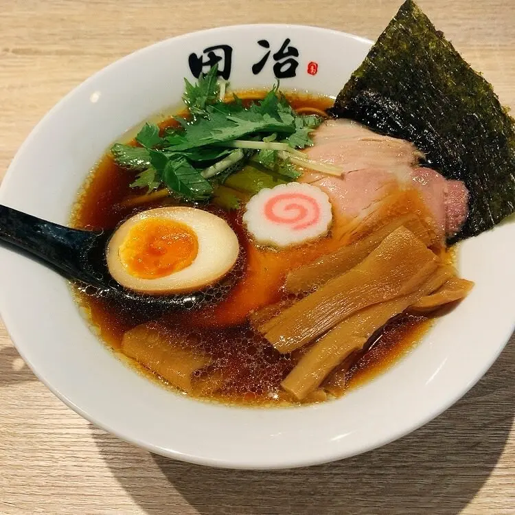 麵处田冶｜台北東區｜道地神戶雞湯拉麵  喝一口甘甜味蕾大滿足