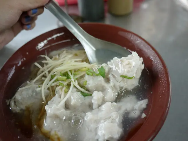 阿鳳浮水虱目魚羹