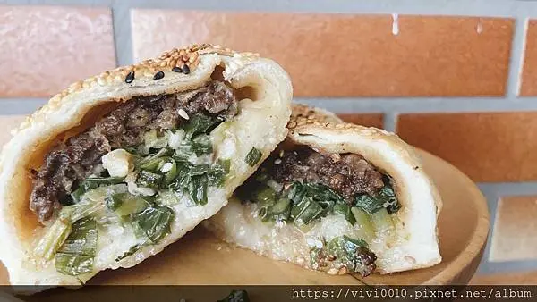 宅配美食.在家不出門也能吃到熱騰騰超酥脆的丞祖胡椒餅，冰箱裡少不得的宅配美食~胡椒餅老店美食想吃在家烤一下就行!