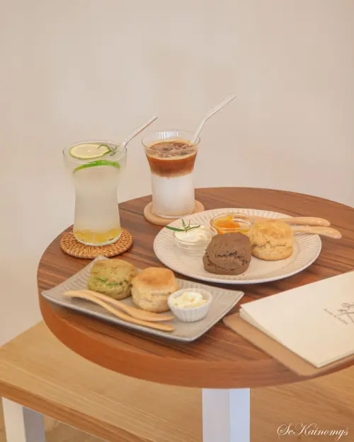 【花蓮市區咖啡店】雨林Scone&Coffee 香榭大道旁新開幕司康專賣店 高質感簡約風格 近東大門夜市、溝仔尾 - Mys旅人誌