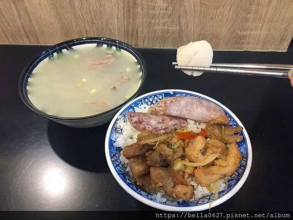 高雄美食2021【好家廚房】三代祖傳的私房好料理。芋頭雞肉飯｜熱門銅板價美食