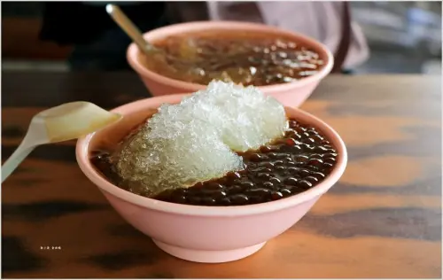 【高雄】鄧家粉圓冰古早味冰品‧就算漲價依舊超佛心，粉圓冰只要15元實在揪甘心