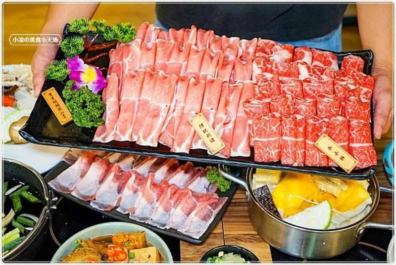 築崎鍋物(興大殿)║肉控注意！愛吃肉來這裡就對了！CP值爆表平價鍋130起，烤吐司滷肉飯飲料咖啡冰淇淋自助吧無限量吃到飽！