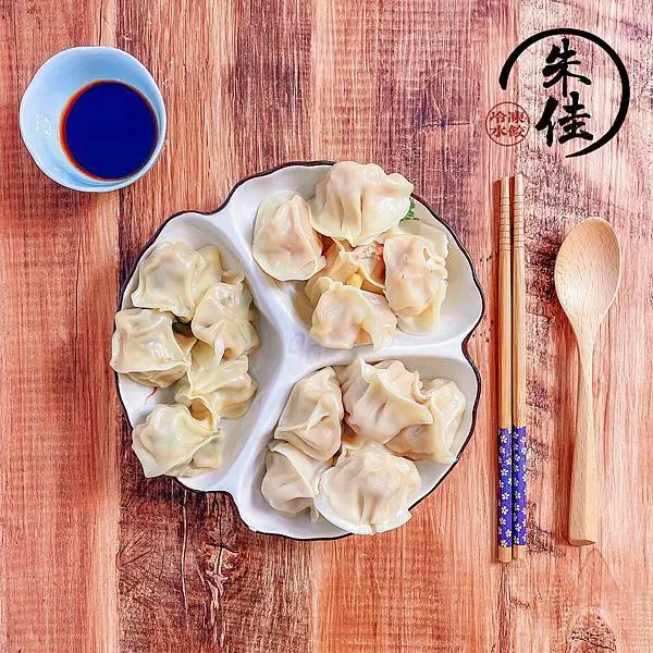 【板橋美食】朱佳水餃～好吃大顆的水餃～宅配冷凍水餃～板橋區滿50顆外送到家～冷凍水餃推薦～