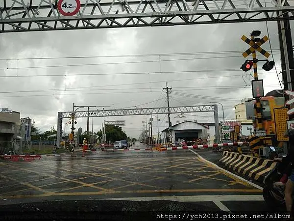 屏東縣獅子鄉休息小棧／雙流道の駅(雙流道之驛)／吃飽喝足再進到雙流國家森林遊樂區