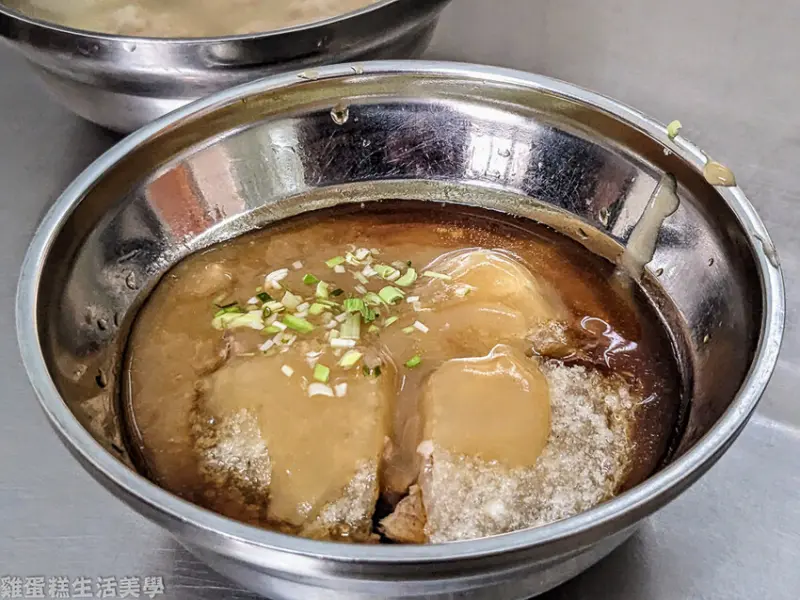 【台中食記】餛飩祖師海鋒肉圓 - 清水沒有招牌的低調小店，肉圓一份只要40元