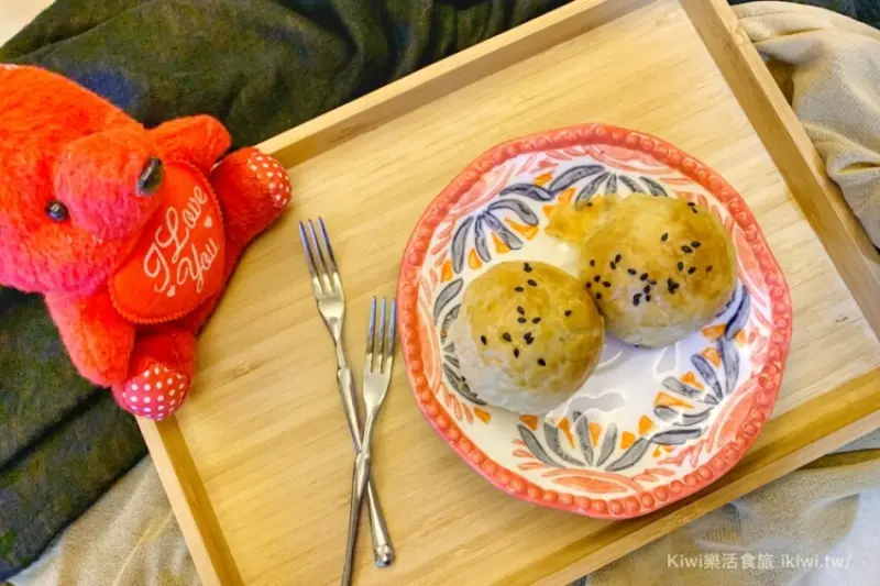 林記糕餅舖｜彰化黃昏市場裡的蛋黃酥，彰化伴手禮推薦不甜膩的蛋黃酥、綠豆椪葷素皆有