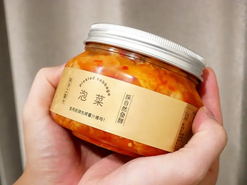 人氣韓式泡菜宅配，純手工醃製的爽脆口感，酸辣度剛剛好，無添加更健康，做成各種料理都美味-掌上名菜經典泡菜