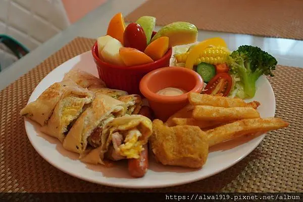 【2021花蓮民宿推薦】海公主民宿-sea pricess B&B，服務親切，手工現煮早餐豐盛美味！CP值超高。花蓮平價住宿推薦