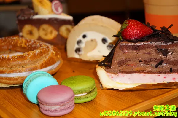 【台南-東區】珍珠奶茶x4度C蛋糕...少女心奔放中~大推香蕉黑森林.草莓巧克力派.珍珠奶茶蛋糕.芋頭大泡芙.白玉珍珠楓糖捲...《台灣茶奶茶》        
      