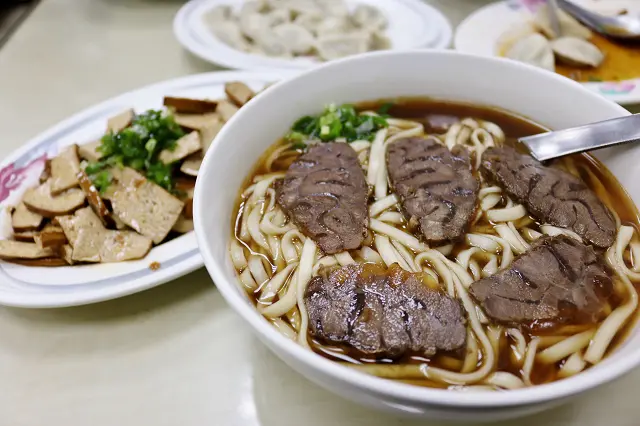 【台南美食】清代牛肉麵-藥膳湯頭牛肉麵