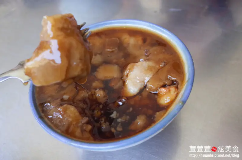 【台南一日遊 第三彈(3/6)】富盛號碗粿。傳承三代的60年老店 從叫賣攤車到店面 好吃沒有秘訣  就是認真堅持每個細節