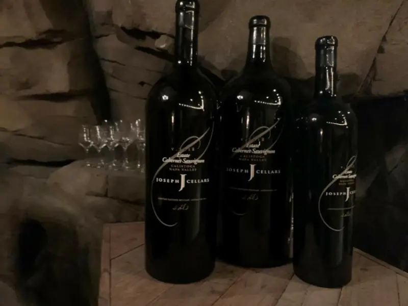 到美國打疫苗真的值得嗎？正反兩派意見戰不停！還是喝杯酒結束這回合