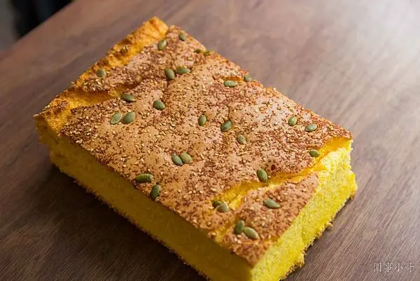 桃園內壢美食-永康古早味蛋糕，芋泥南瓜抹茶紅豆巧克力蔓越莓足足九種口味！古早味蛋糕也能玩轉新滋味呢！