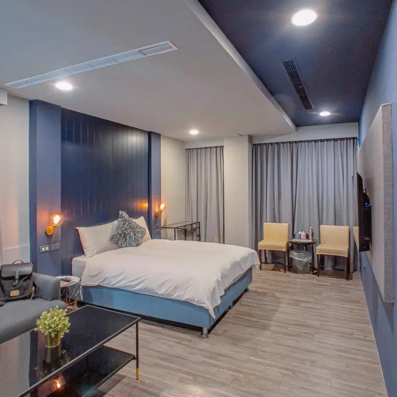 富有設計感、價格親民的高cp值台中住宿，離第二市場、宮原眼科都超方便 | 【台中 中區】Mr.Mantter 曼特先生